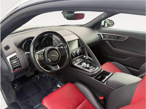 2020 Jaguar F-TYPE R