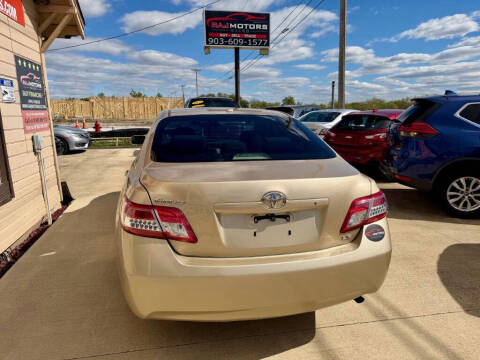 2011 Toyota Camry LE