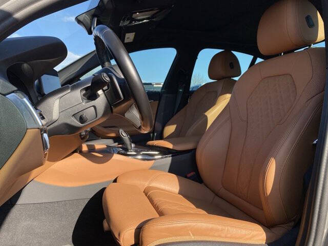 2022 BMW 5 Series 530e