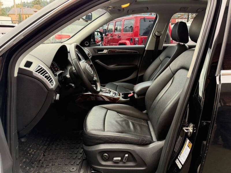 2016 Audi Q5 2.0T quattro Premium Plus