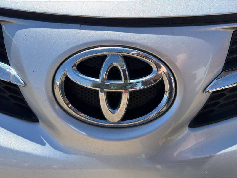 2014 Toyota RAV4 LE
