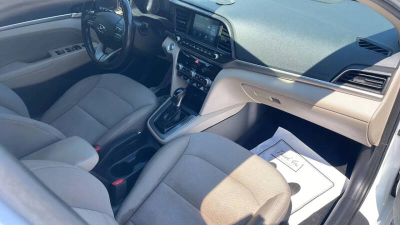 2019 Hyundai Elantra