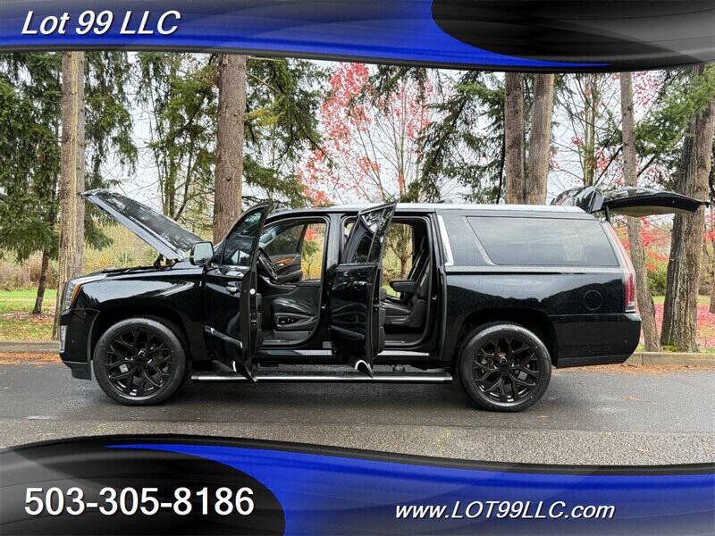 2017 Cadillac Escalade ESV Premium Luxury