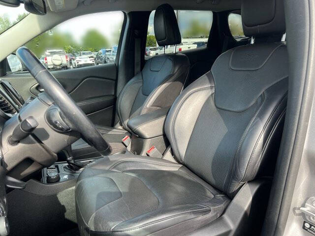 2021 Jeep Cherokee Latitude Lux