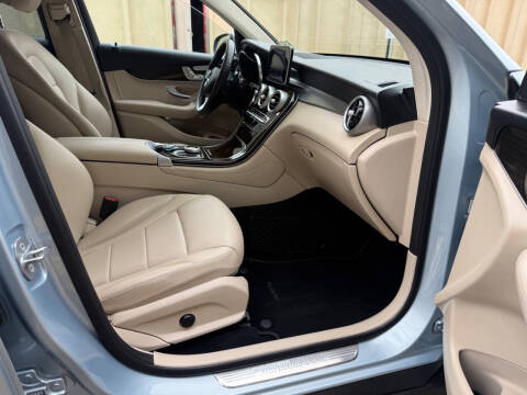 2017 Mercedes-Benz GLC GLC 300 4MATIC