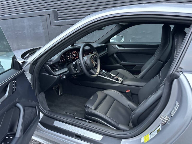 2024 Porsche 911 Carrera