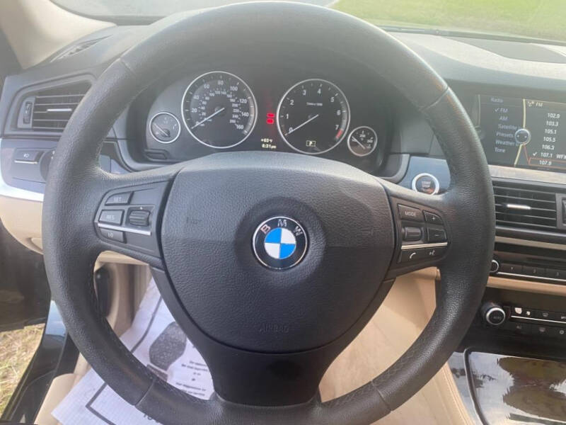 2012 BMW 5 Series 528i