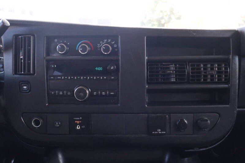 2017 Chevrolet Express LT 3500