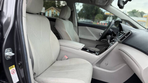 2012 Toyota Venza LE