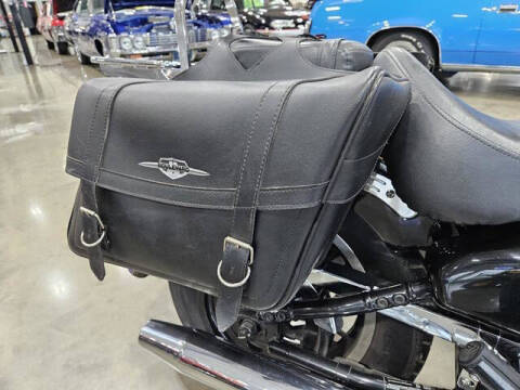 1999 Victory V92