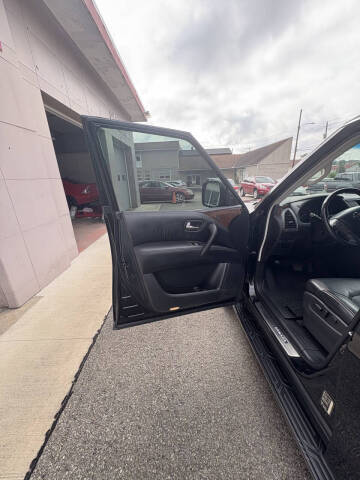 2017 Nissan Armada Platinum