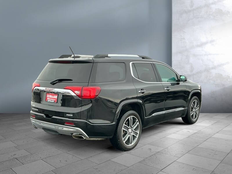 2018 GMC Acadia Denali