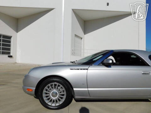 2004 Ford Thunderbird Deluxe