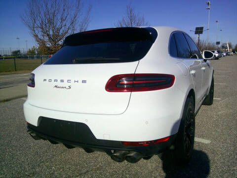 2017 Porsche Macan S
