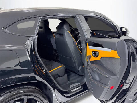 2024 Lamborghini Urus S