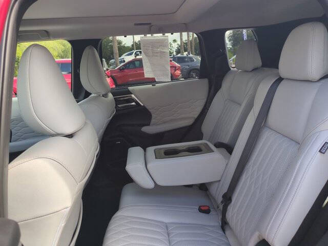 2025 Mitsubishi Outlander SEL