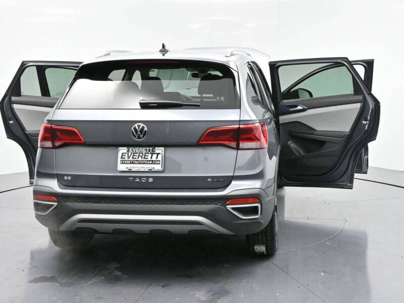 2024 Volkswagen Taos SE 4Motion