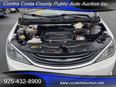 2017 Chrysler Pacifica Hybrid Touring Plus