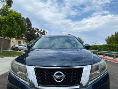 2013 Nissan Pathfinder SV