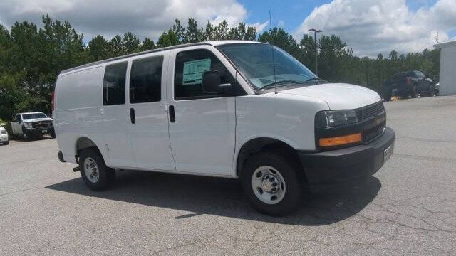 2025 Chevrolet Express 2500