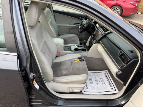 2012 Toyota Camry Hybrid XLE