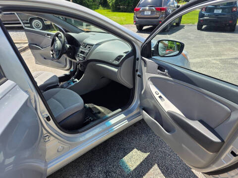 2016 Hyundai Accent SE