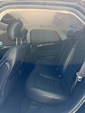 2014 Ford Fusion SE