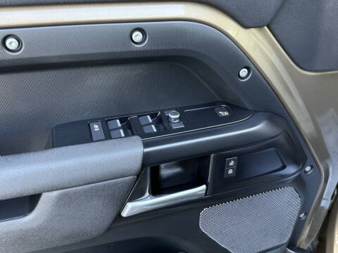 2021 Land Rover Defender 110 S