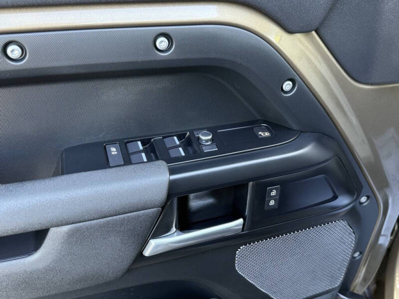 2021 Land Rover Defender 110 S