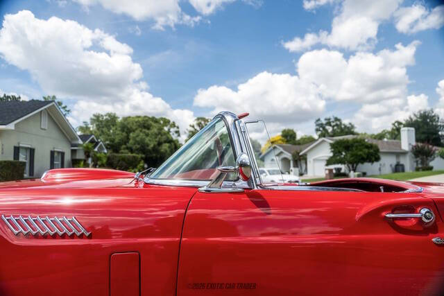 1957 Ford Thunderbird