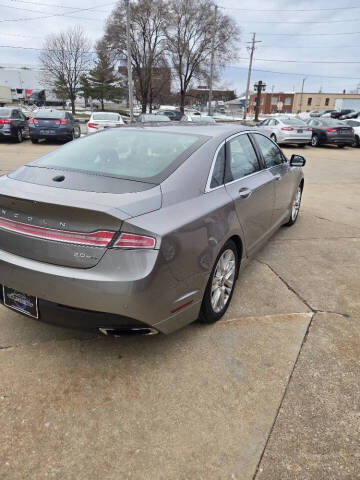 2016 Lincoln MKZ