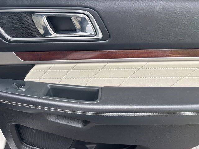 2017 Ford Explorer Platinum