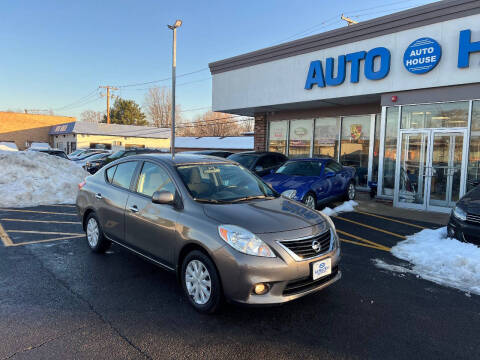 2012 Nissan Versa 1.6 SV