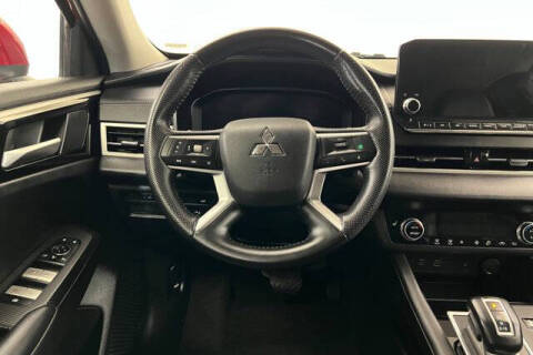 2023 Mitsubishi Outlander PHEV SE