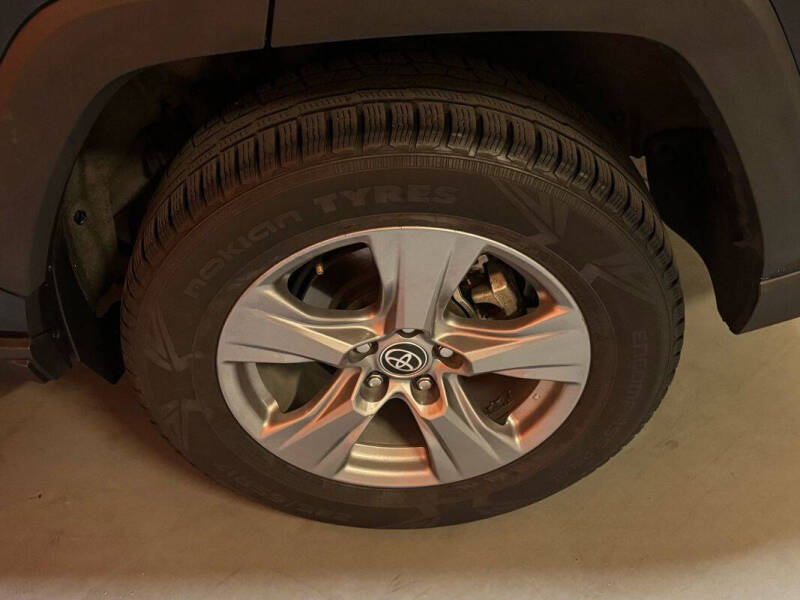 2022 Toyota RAV4 XLE