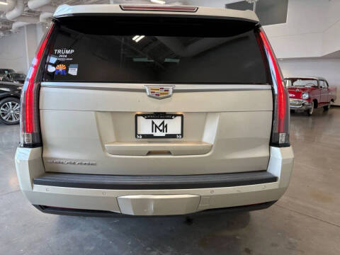 2017 Cadillac Escalade Luxury