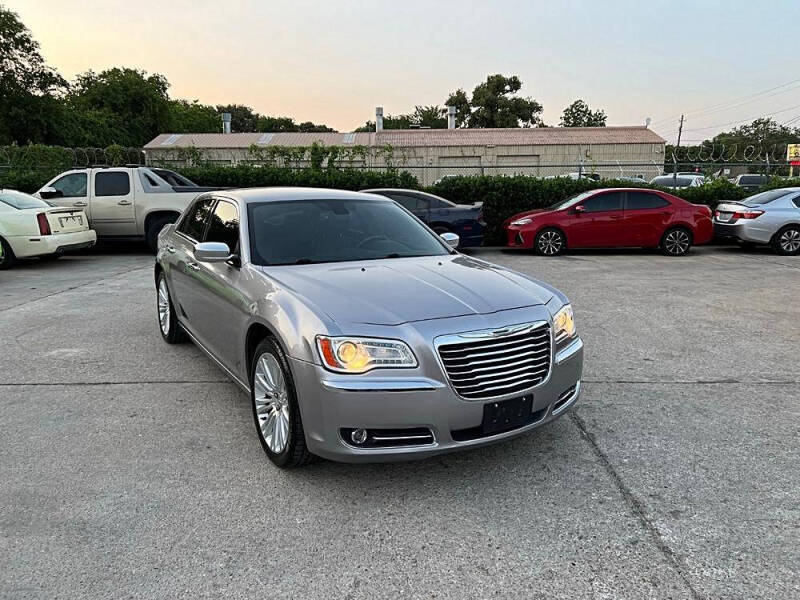 2011 Chrysler 300 C