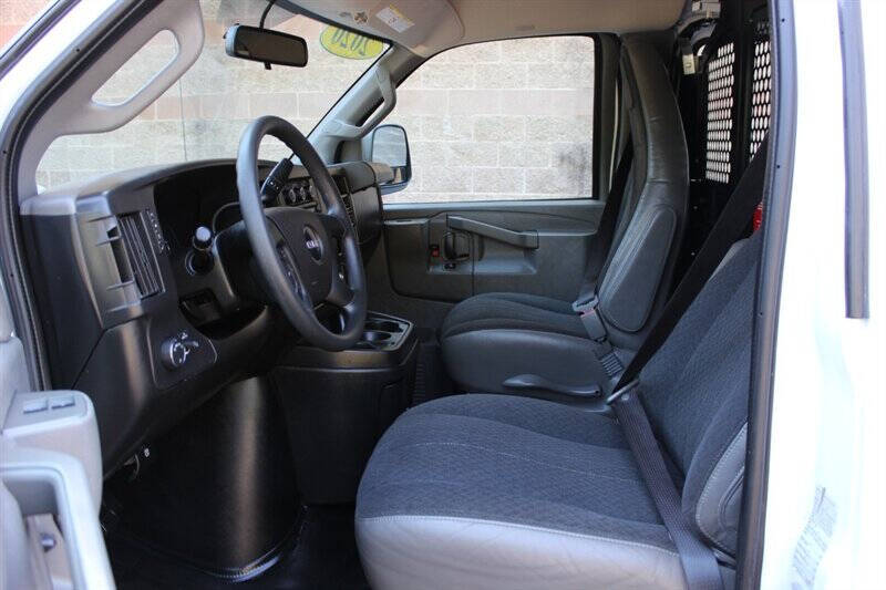 2020 GMC Savana 2500