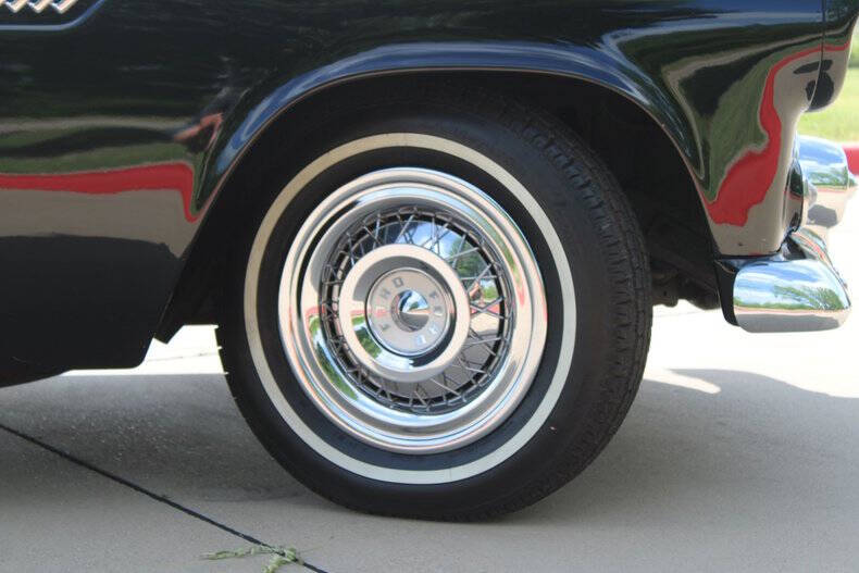 1956 Ford Thunderbird