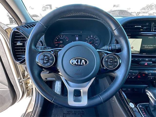 2020 Kia Soul EX photo 11