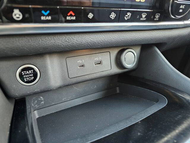 2022 Nissan Rogue SL