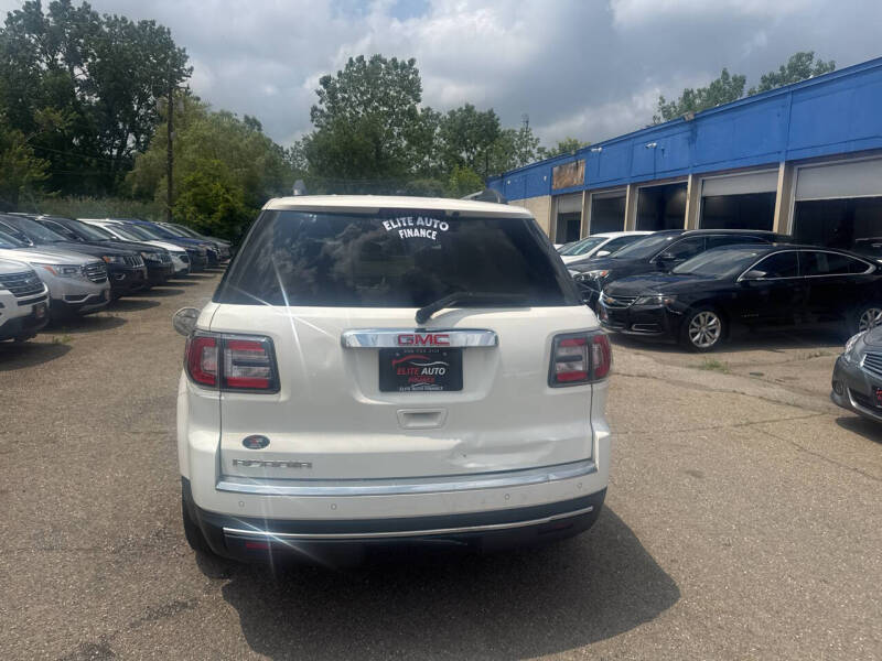2015 GMC Acadia SLE-2