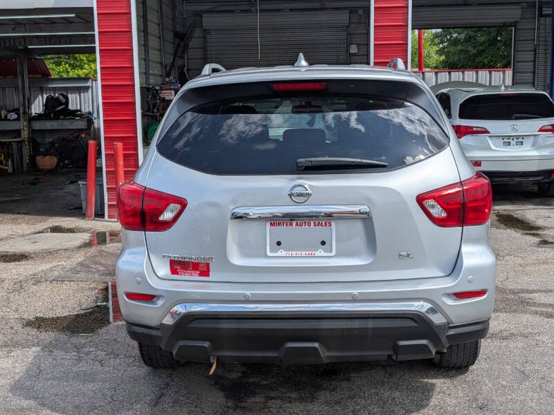 2020 Nissan Pathfinder SL