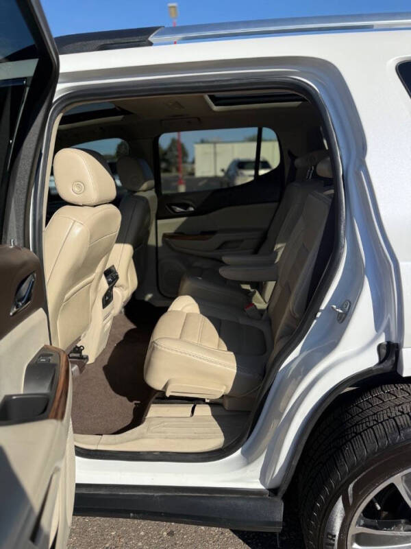 2017 GMC Acadia Denali