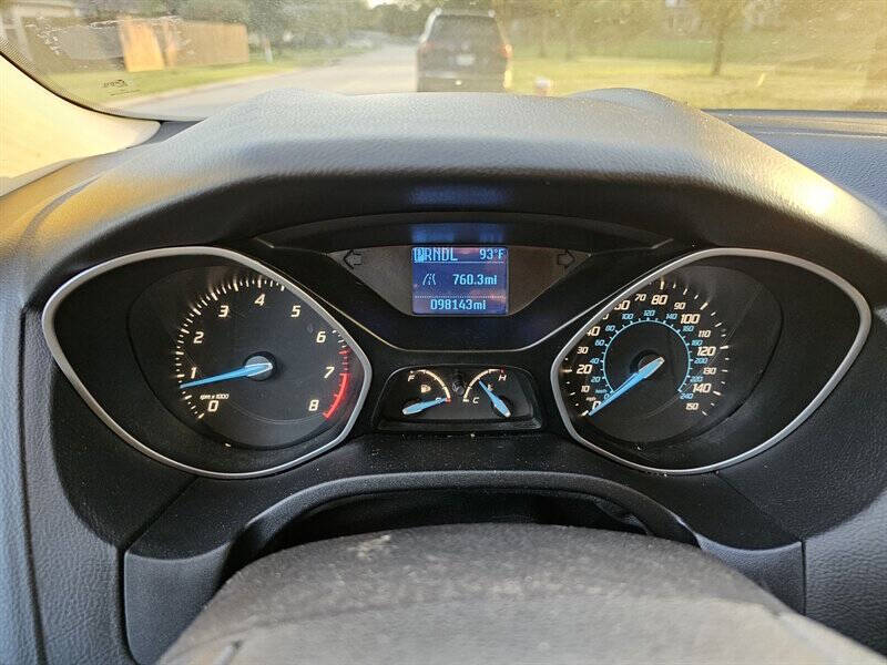 Silver 2012 Ford Focus S S 4dr Sedan 20