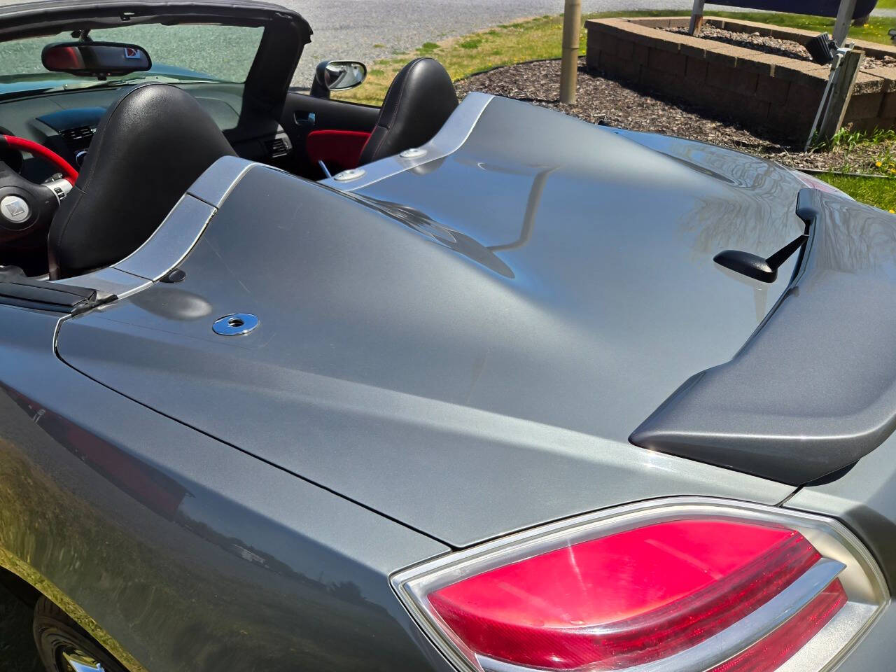 2007 Saturn SKY 76