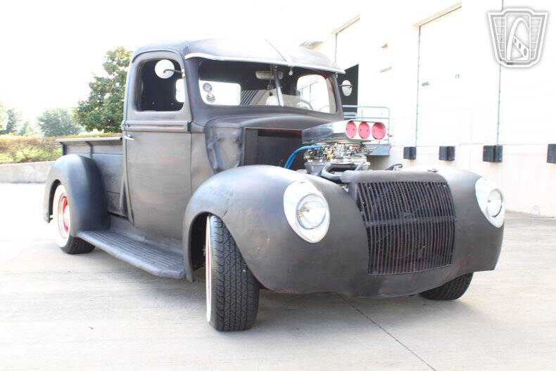 1947 Ford F-100
