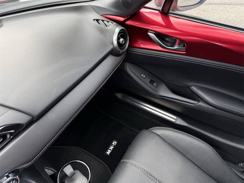 2025 Mazda MX-5 Miata RF Grand Touring