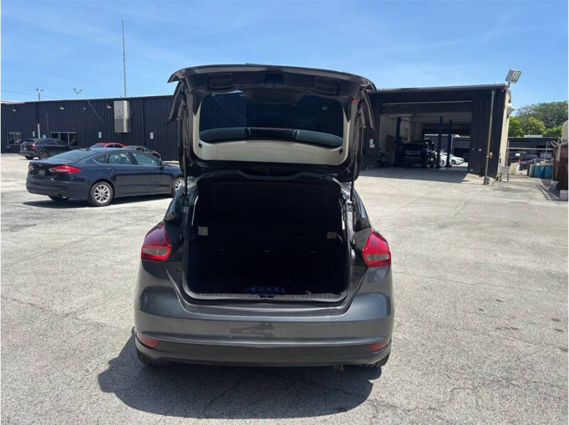 2017 Ford Focus SE