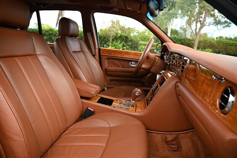 2006 Bentley Arnage 16